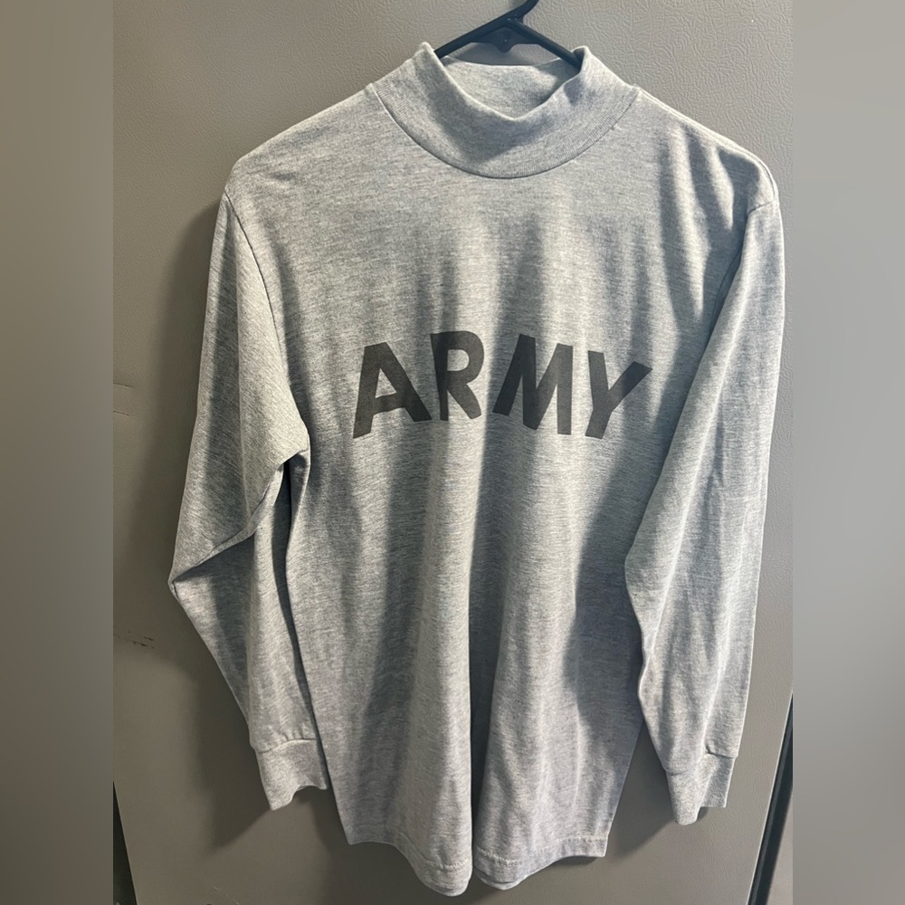 Long sleeve grey army shirt.